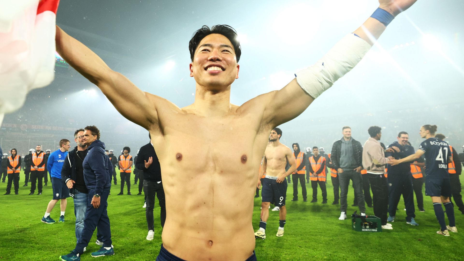 浅野拓磨 GettyImages-2205252261.jpg